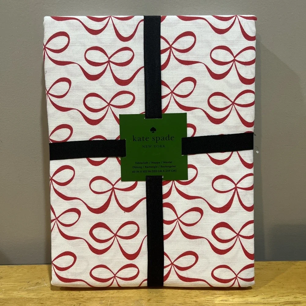 Kate Spade NY Valentine/Christmas Tablecloth Red‎ Bow 60x102